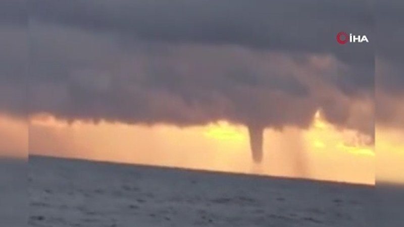 Mersin'deki devasa hortumu, balıkçı kaptanı görüntüledi