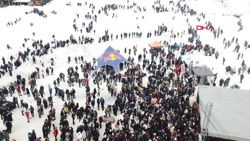 Ayder Kar Festivali'nin ilk günü renkli görüntülere sahne oldu