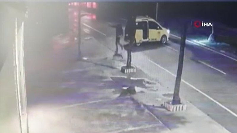 Adana’da yol verme kavgasında kurşun yağdırdı