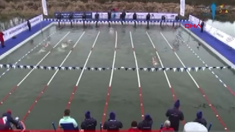 Deniz Kayadelen, soğuk su Dünya şampiyonu oldu