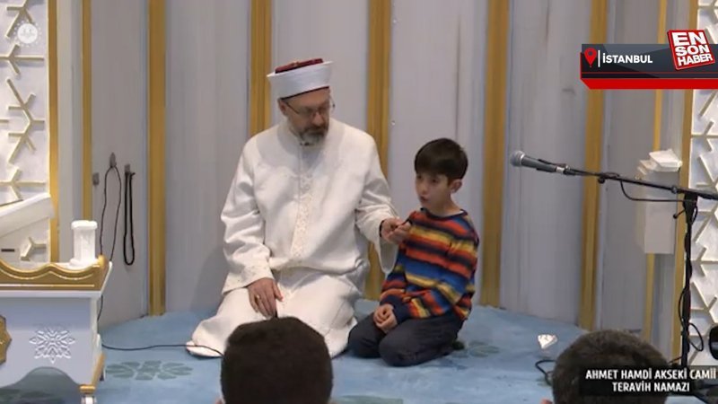 Ali Erbaş'tan 'çocuklar camilerimizin süsüdür' paylaşımı