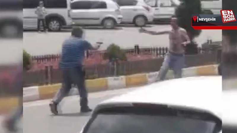 Nevşehir'de çıplak gezen şahıs polislere bıçak çekti