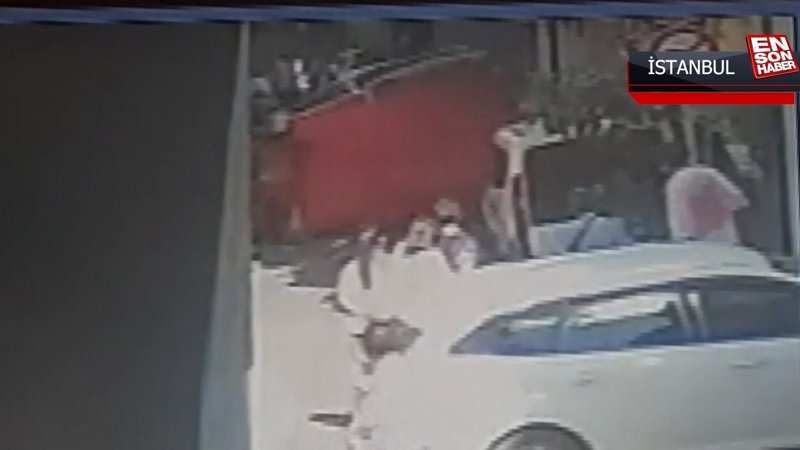 Şişli'de evini ateşe verip balkondan atladı