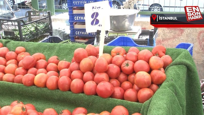 İstanbul’da semt pazarlarında sebze meyve fiyatları geriledi