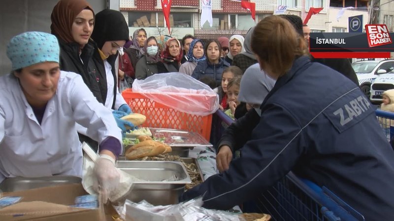Bayrampaşa'daki balık festivali'nde 3 ton hamsi dağıtıldı