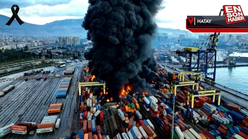 İskenderun Limanı'nda depremde devrilen konteynerlerde çıkan yangın devam ediyor