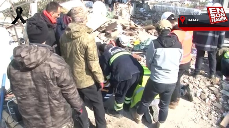 Hatay'da 60 saat bekleyen baba sevinci ve hüznü aynı anda yaşadı