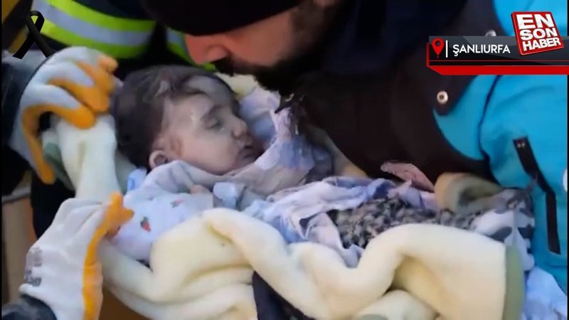 Şanlıurfa'da 1 yaşındaki çocuk enkazdan 53 saat sonra kurtarıldı