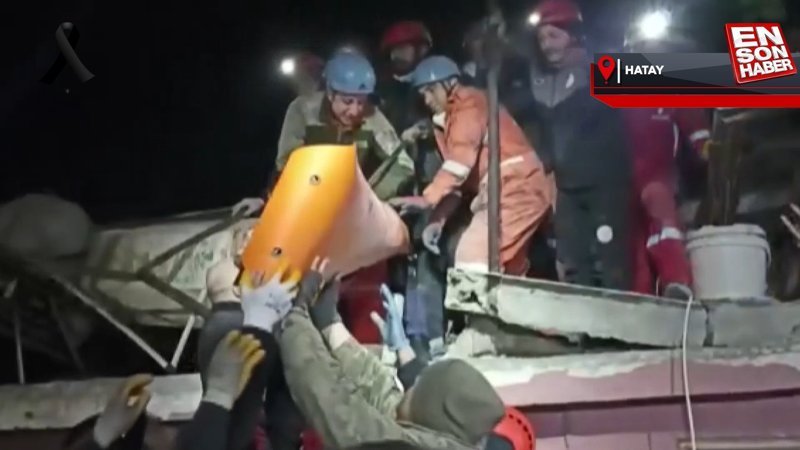 Hatay'da 8 yaşındaki Ali, 87 saat sonra kurtarıldı