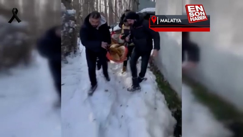 Malatya'da deprem sonrası evinde yalnız kalan Alzheimer hastası kadına sağlıkçılar ulaştı