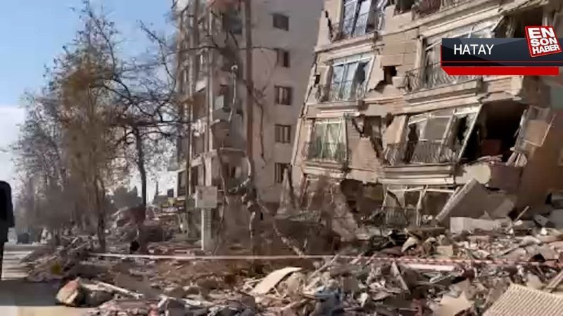 Hatay'da Atatürk Caddesi yerle bir oldu