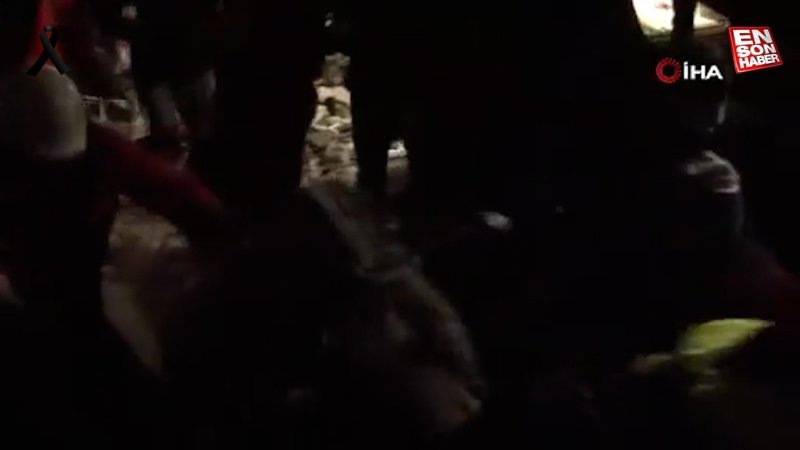 Kahramanmaraş'ta enkaz alanında deprem paniği kamerada