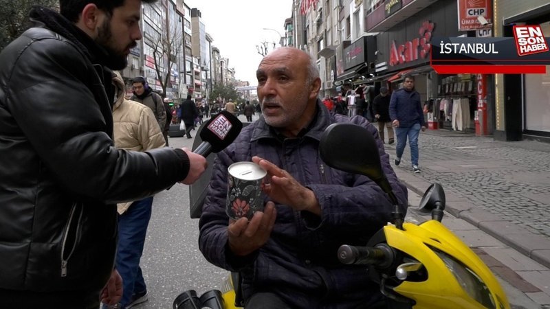 Torununun kumbarasını Kızılay'a bağışlayan engelli vatandaş duygulandırdı