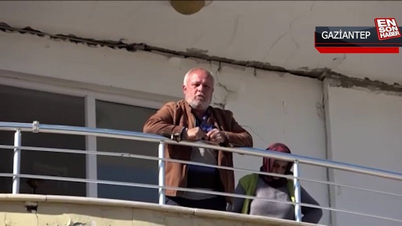 Gaziantep'te komşusunun kiraladığı vinçle ağır hasarlı evine girdi