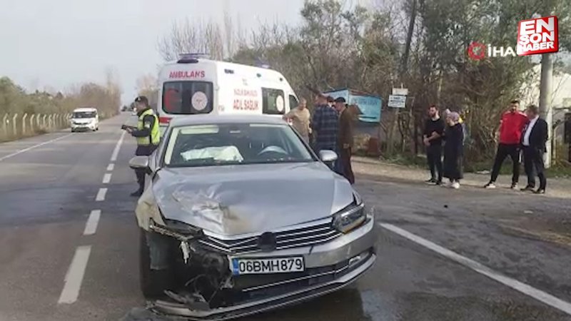 Bursa'da depremzedelerin bulunduğu araç otomobille çarpıştı