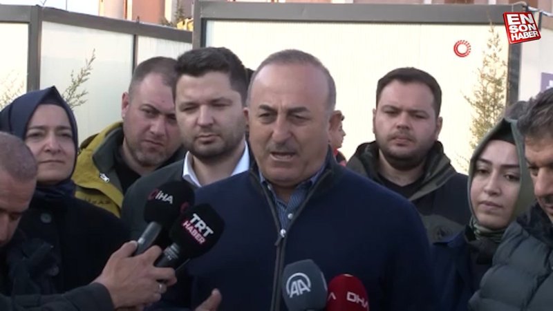 Mevlüt Çavuşoğlu: 90 ülkeden 11 bin 500 arama kurtarma ekibi geldi