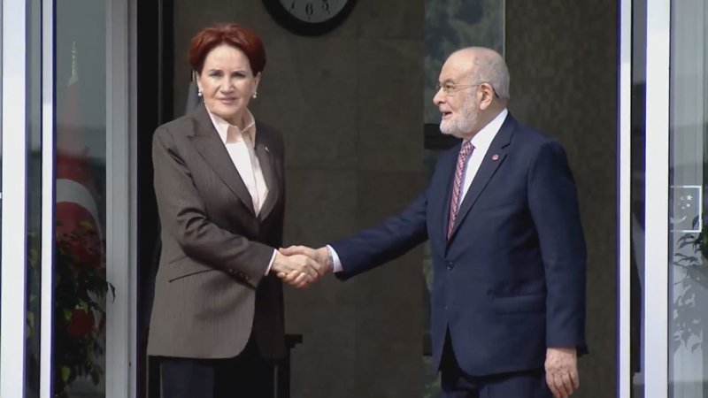 6'lı masa toplantısı için liderler Saadet Partisi genel merkezine geldi