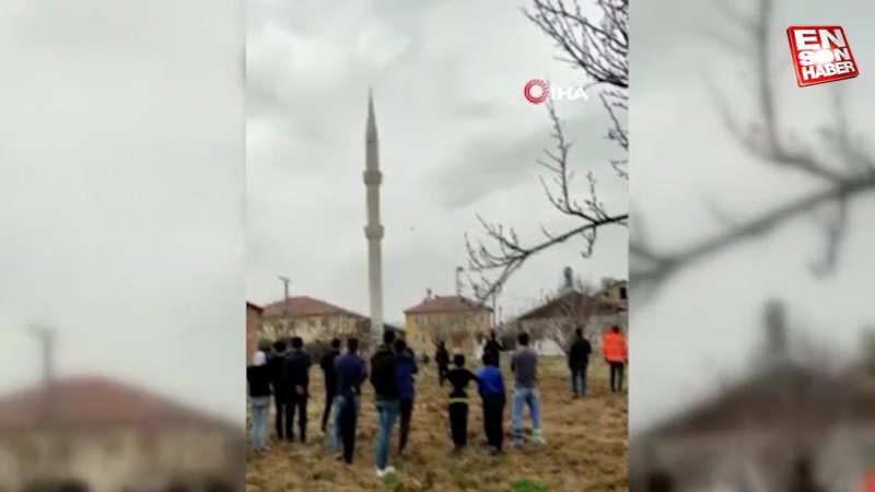 Malatya’da depremde hasar gören caminin minaresi kontrollü şekilde yıkıldı