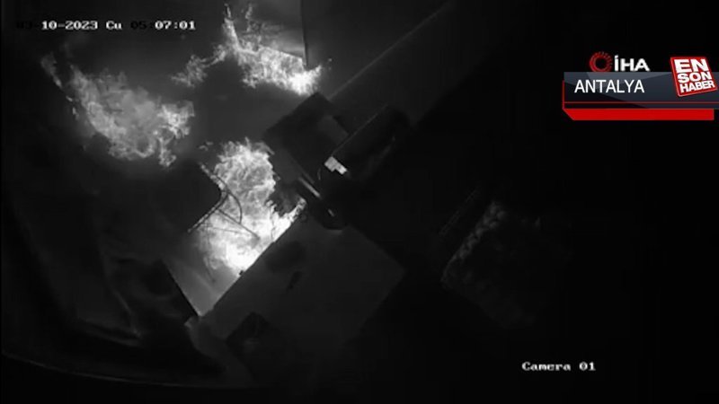 Antalya'da kasap dükkanının kundaklandı