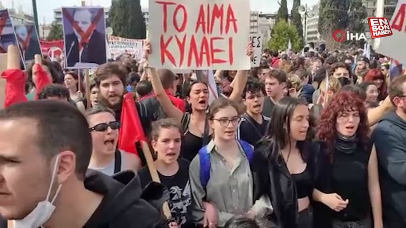 Yunanistan'da tren kazası protestoları sürüyor