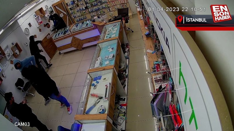 Sultangazi'de iş yeri sahibinin kaçırılması kamerada