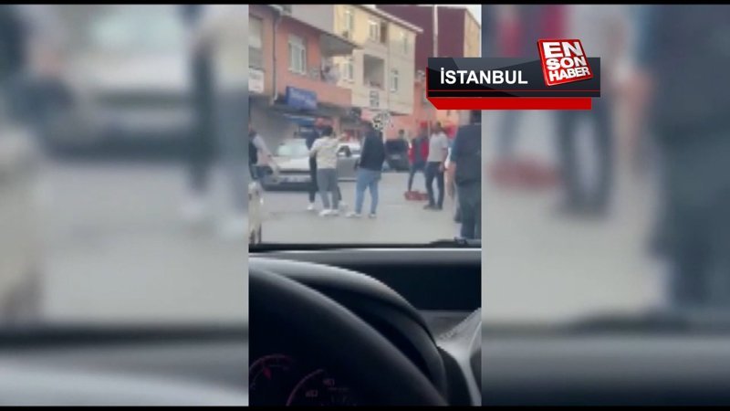 Ataşehir'de yol verme kavgası kamerada