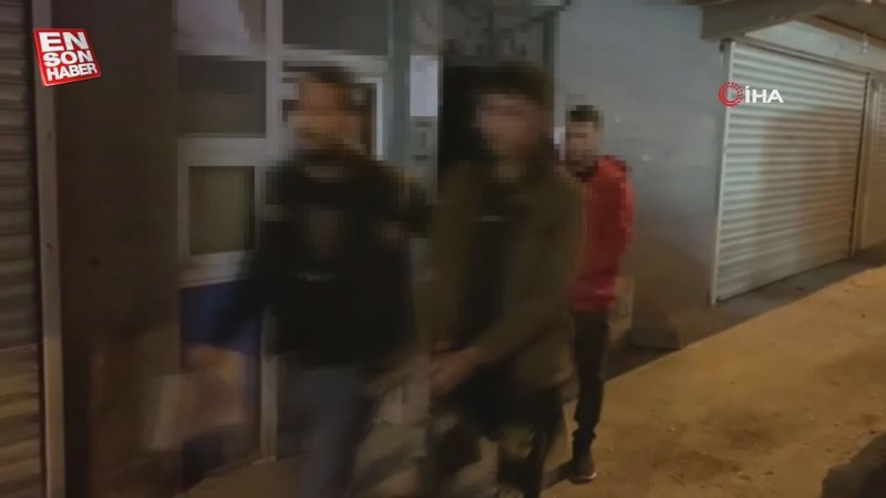 İstanbul'da ‘şok evlerine’ baskın: 38 göçmen yakalandı