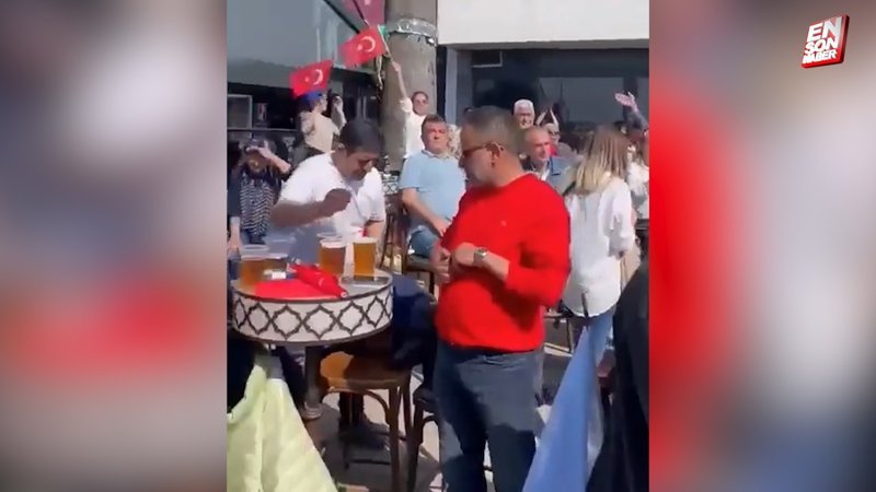 CHP'nin İzmir mitingini bira içerek takip ettiler