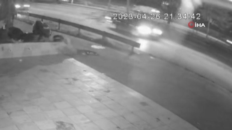 Şişli'de motosikletli gencin ölümüne neden olan kaza kamerada