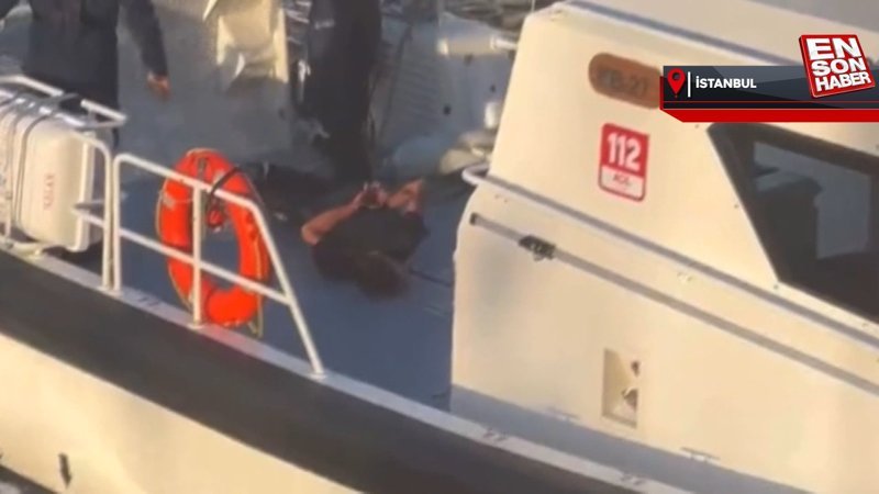 Kadıköy’de istediği türküyü çalmayan genci bıçaklayarak öldürdü