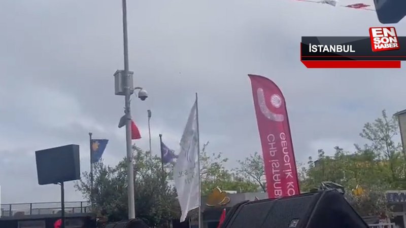 Ekrem İmamoğlu'nun Sultanbeyli mitinginde de HDP bayrağı sallandı