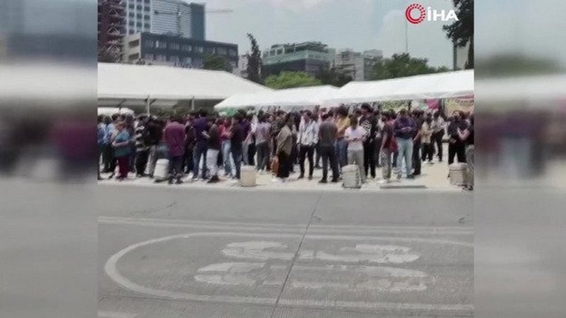 Meksika'da yanlış deprem alarmı: Binlerce kişi panikle kaçıştı