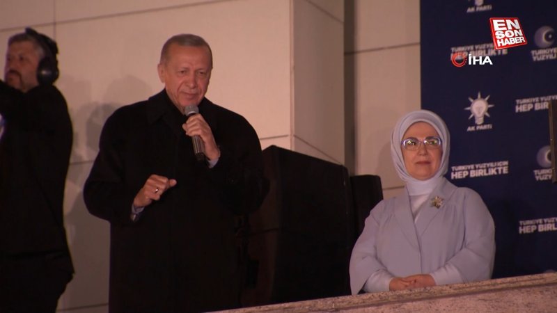 Cumhurbaşkanı Erdoğan'ın balkon konuşması