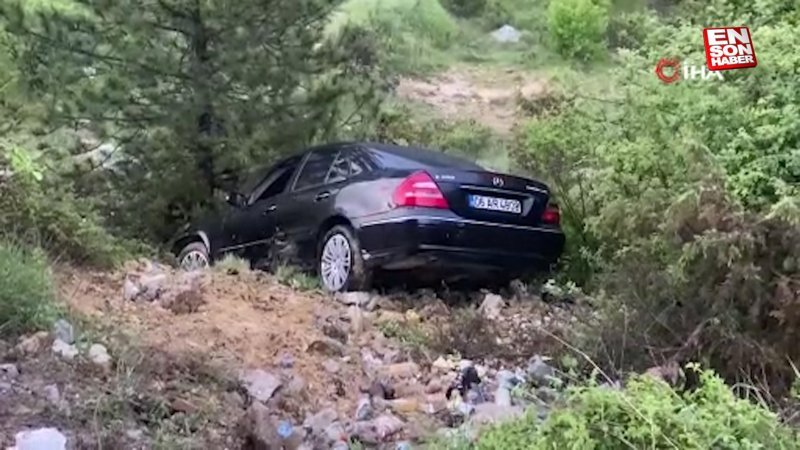 Kastamonu'da şarampole yuvarlanan otomobilin sürücüsü kayıplara karıştı