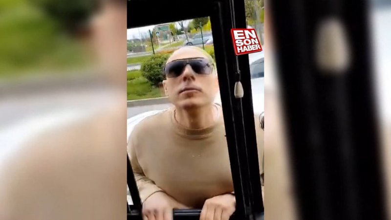 Üsküdar'da otobüs şoförüne 'Babamı duraktan niye almadın' tepkisi