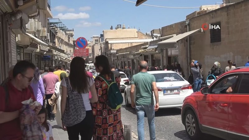 Mardin'e turist akını sürüyor
