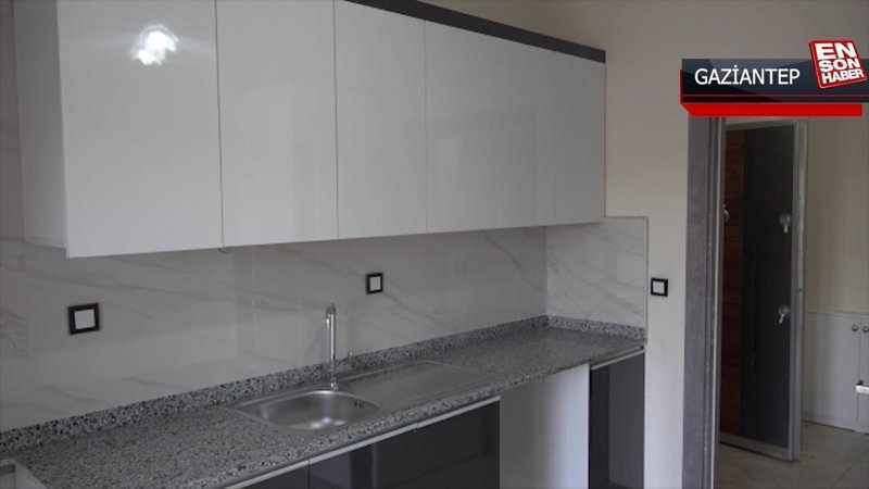 TOKİ'nin İslahiye'deki deprem konutlarında örnek daire tamamlandı