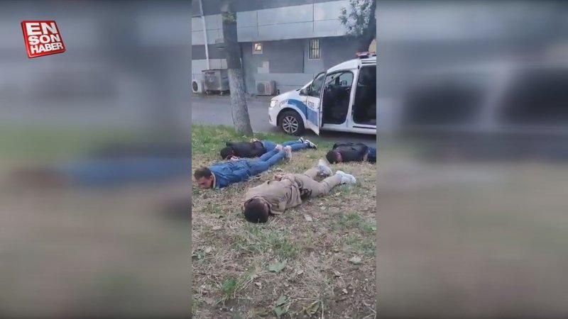 Kadıköy'de polise mukavemet: 4 kişi gözaltına alındı