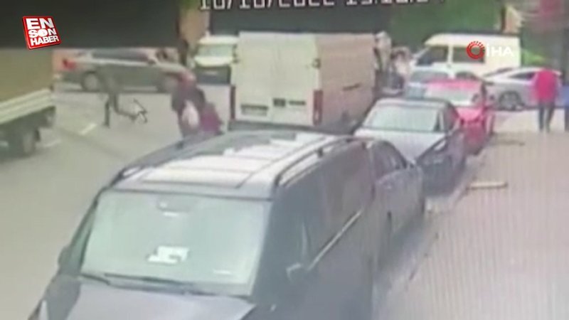 Gaziosmanpaşa'da elindeki bıçakla çocuğu gasbetti