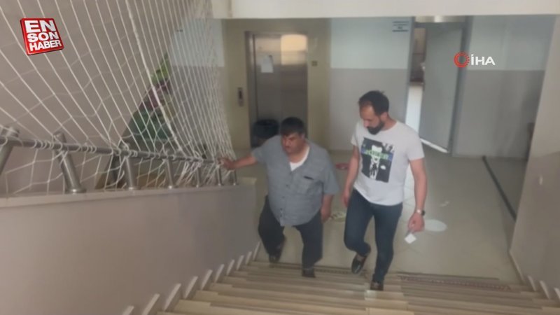 Şanlıurfa’da 175 kilo ağırlığındaki seçmen oy kullanmaya yürüyerek gitti