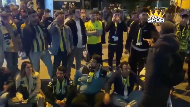 Fenerbahçe taraftarları: Gençliğimiz bitti