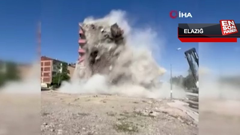 Elazığ’da ağır hasarlı bina, tek dokunuşla yerle bir oldu