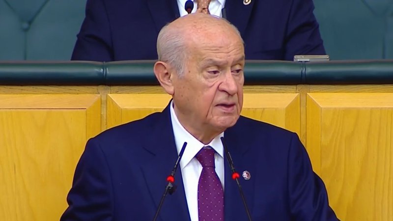 Devlet Bahçeli'den Cumhuriyet'in yüzüncü yılında 100 il 1000 ilçe mesajı