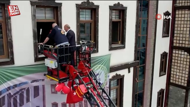 Rize'de ilçe belediye başkanı yaptığı hareketle şaşkına çevirdi