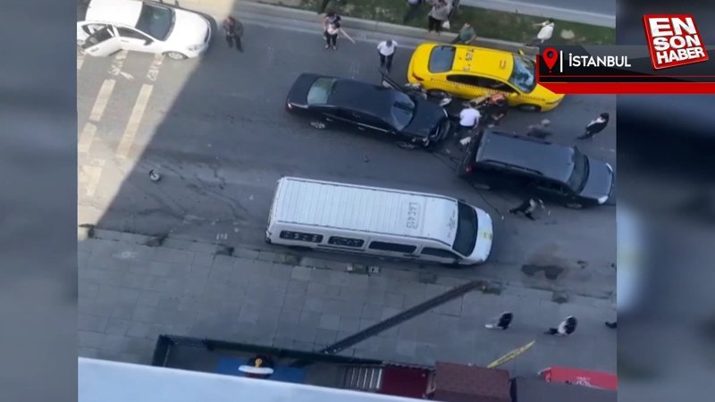 Sultangazi'de motosiklete çarpan sürücü olay yerinden kaçtı