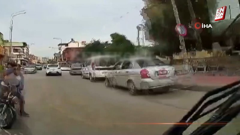 Adana’da motosiklet sürücüsünün ölümü kameraya yansıdı