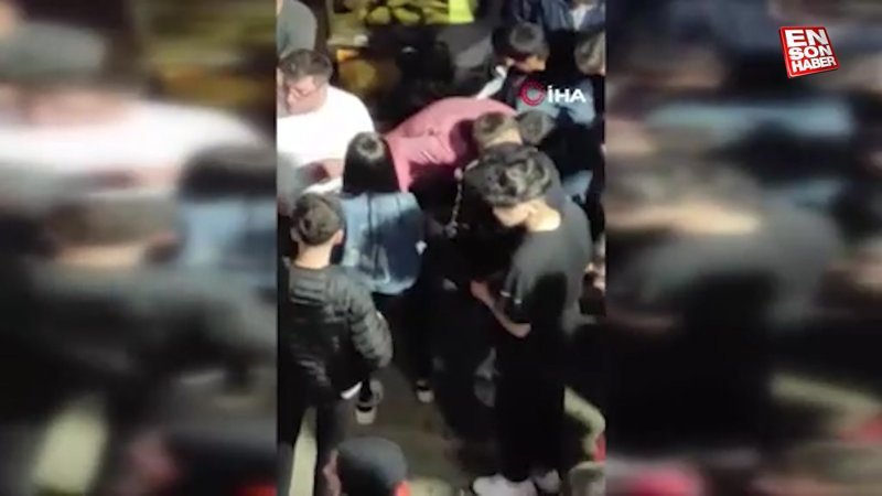 Erzurum'da gençlerin bıçaklı kavgasında kan aktı: 2 yaralı