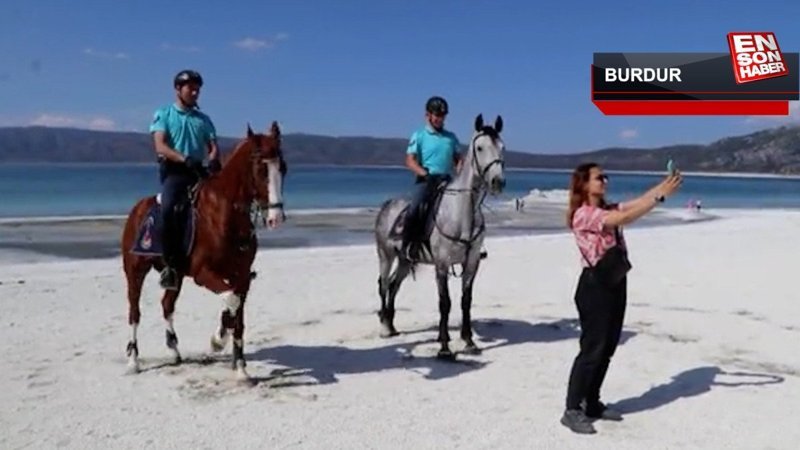 Salda Gölü’nde atlı jandarma göreve başladı