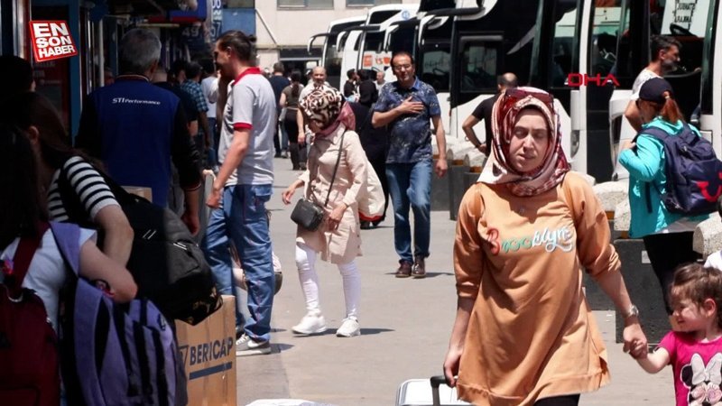 15 Temmuz Demokrasi Otogarı'nda Kurban Bayramı öncesi yoğunluk