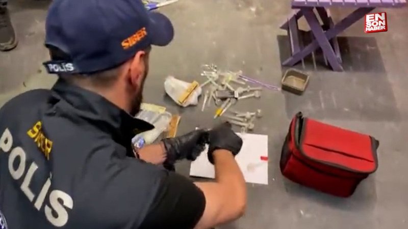 37 ilde eş zamanlı düzenlenen operasyonda 120 şüpheli şahıs yakalandı.